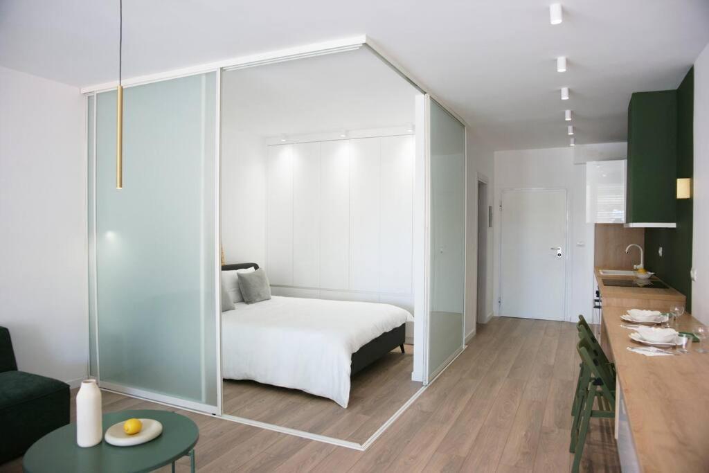 Apartment Elegant Living In The Heart Of Tirana
