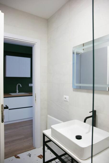 Elegant Living In The Heart Of Apartamento